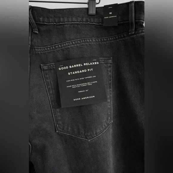 Good American "Good Barrel Relaxed Standard Fit", New With Tags, Size 16 - Picture 9 of 9